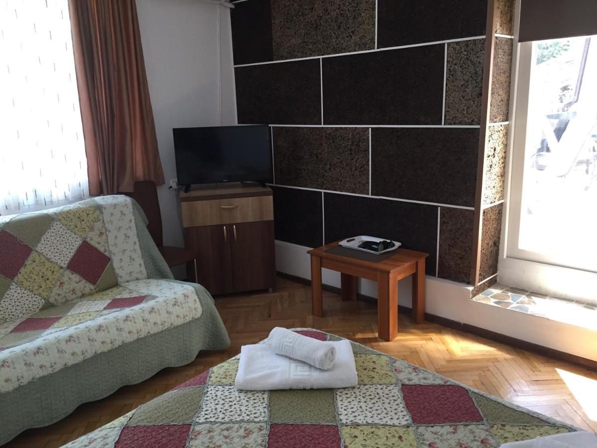 Villa 3 Papuci 康斯坦察 外观 照片